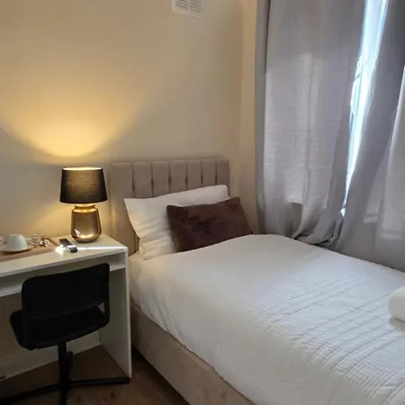 Cozy Single * Dublin